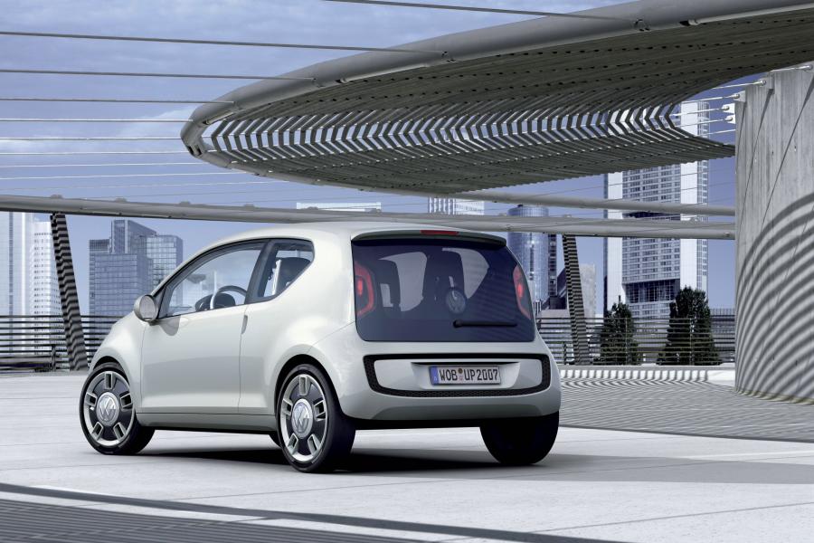  Volkswagen up! Concept 2007 года  (фото 7 из 27)